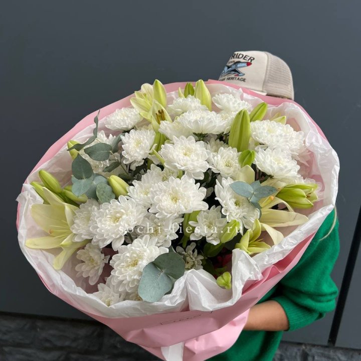  Букет  хризантемы и лилии с доставкой в Москве