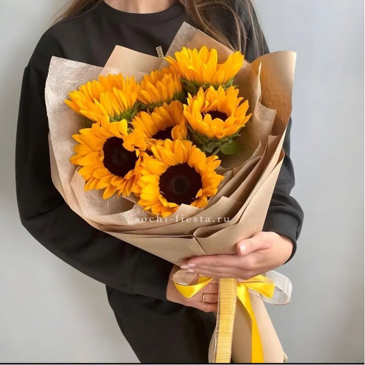 Букет из подсолнухов в Москве