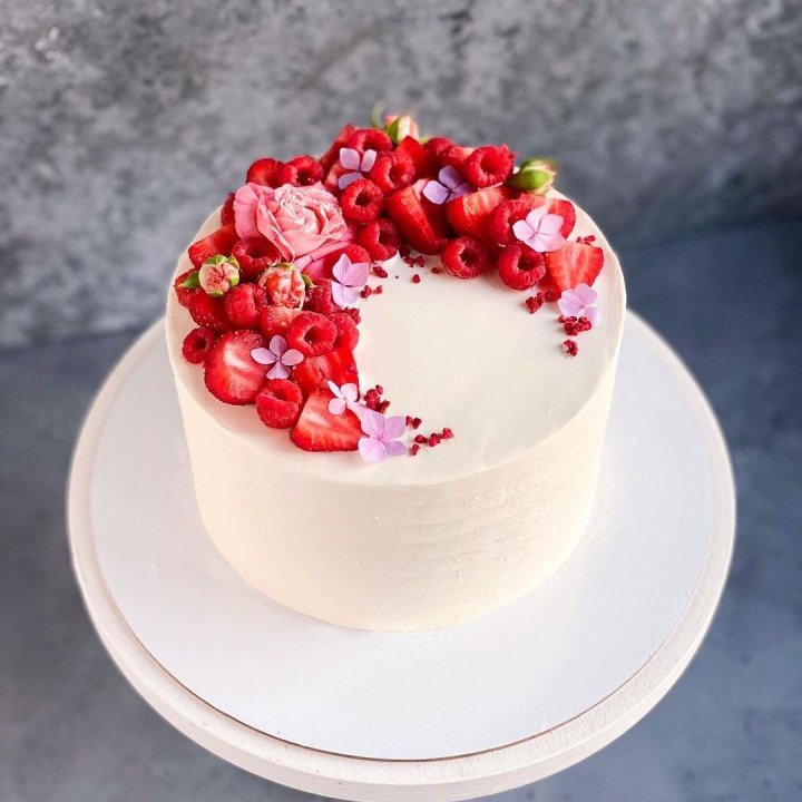 Торт "Малина" в Москве