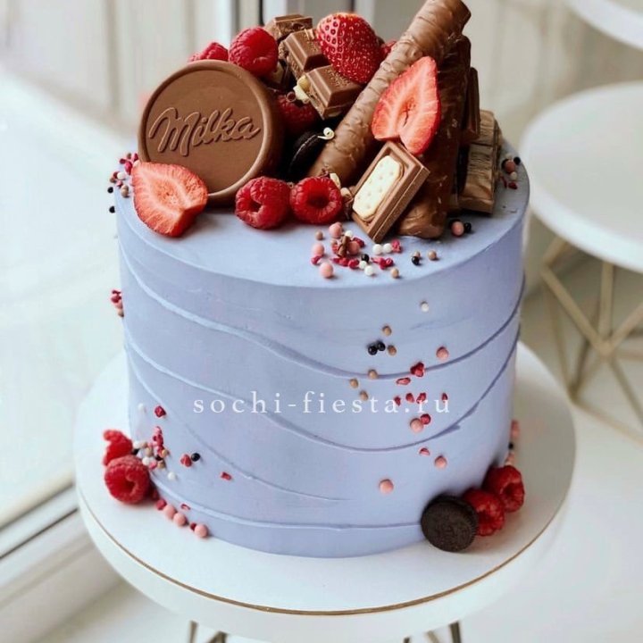Торт "Milka's world" в Москве