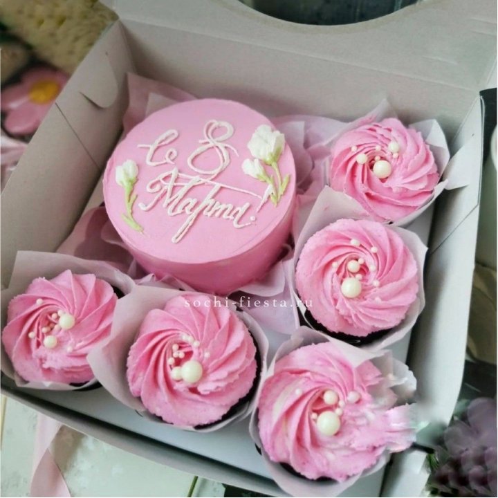 Капкейки и бенто-торт "8 марта!" в Москве