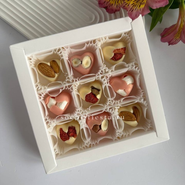 Набор конфет из бельгийского шоколада Сердца в Москве