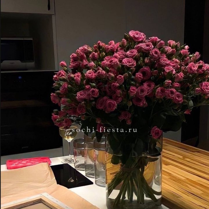 Цветочная подписка "Пакет большой" в Москве