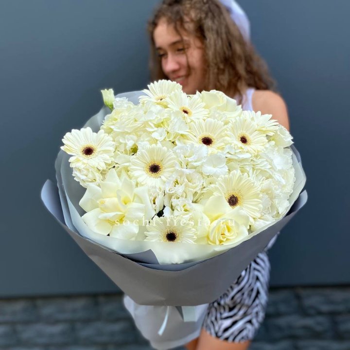  Букет "Вайт люксур" в Москве