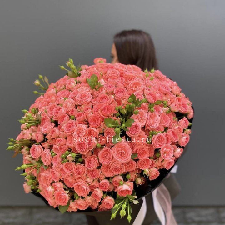 101 кустовая роза Барбадос в Москве