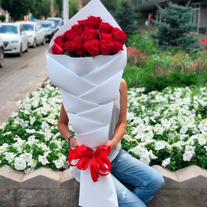 Высокие розы Кантри в Москве