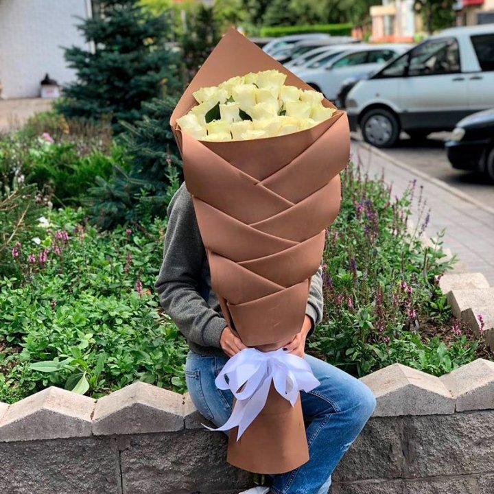 Голландские розы белые "Рыбка" в Москве