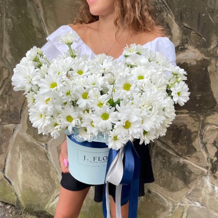 Коробка с хризантемами №2 в Москве