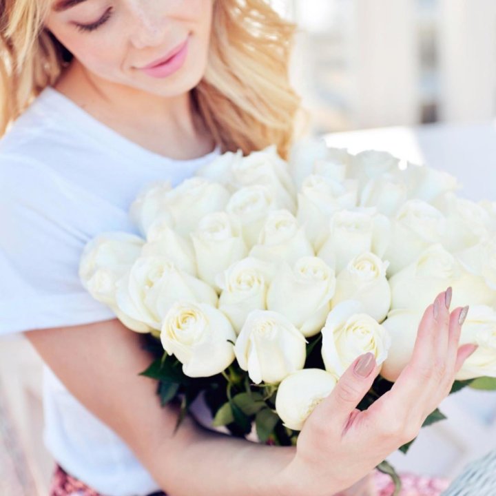 Букет высоких роз "Облака" в Москве