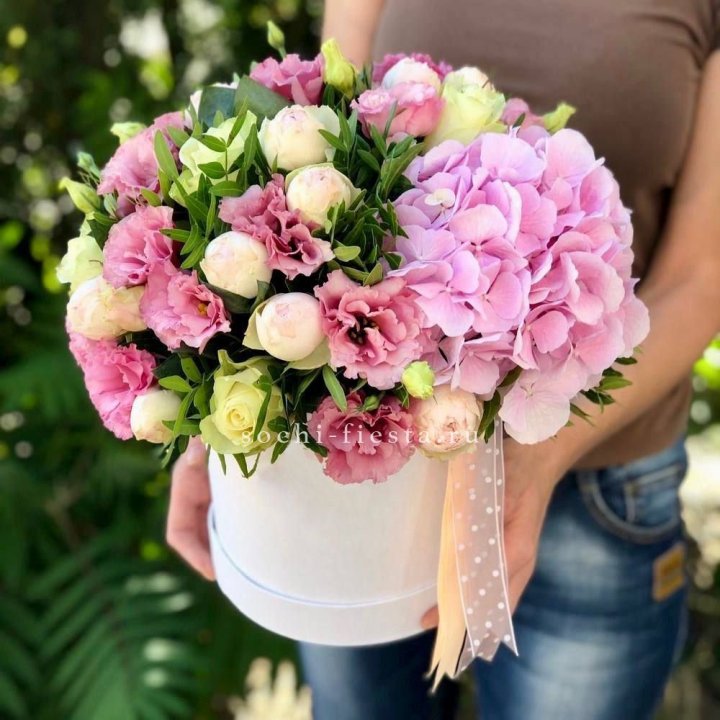 Дизайнерский цилиндр №2 в Москве