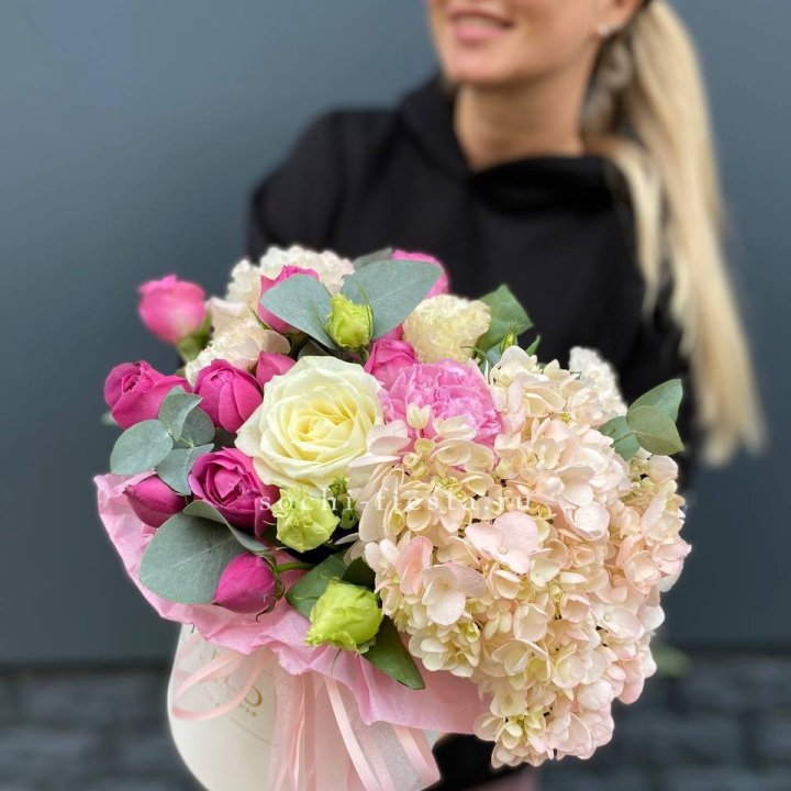 Дизайнерский цилиндр №4 в Москве