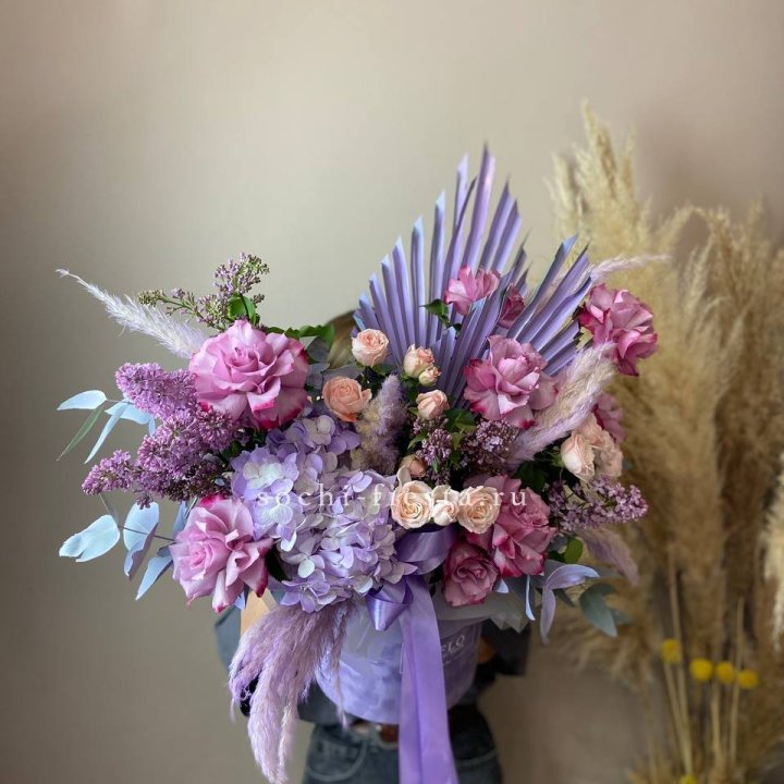 Дизайнерский цилиндр "Сансайт" в Москве