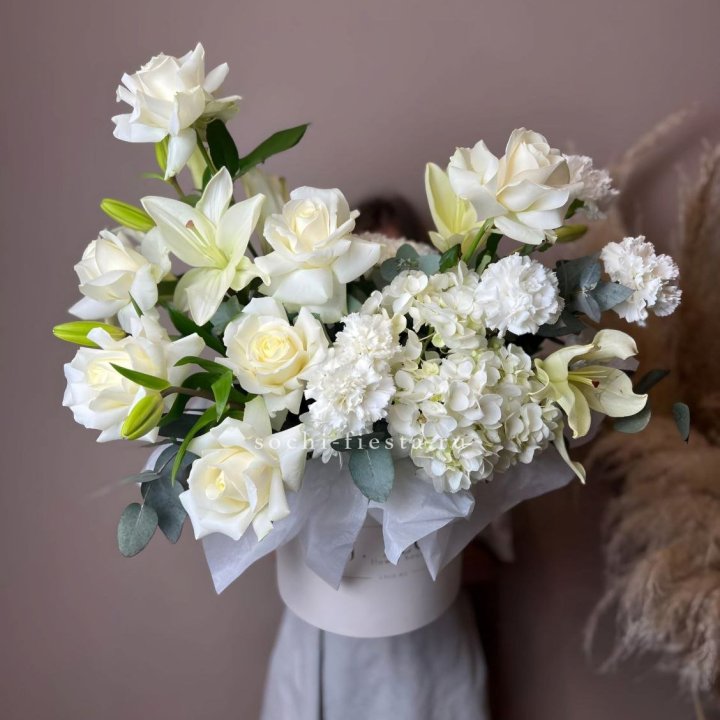 Цветочный бокс "Вайт дримс" в Москве