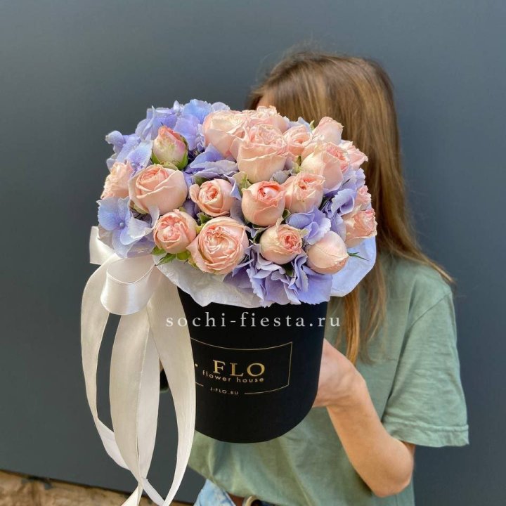 Бокс бомбастик и гортензия в Москве