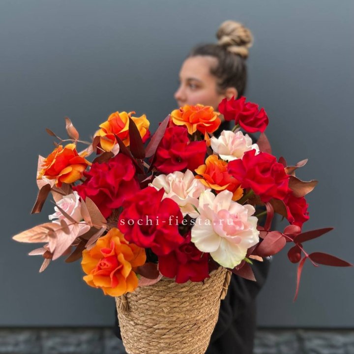 Авторский бокс "Роксана" в джутовом кашпо в Москве