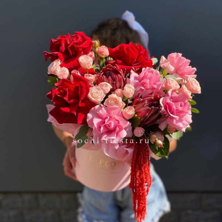 Дизайнерский цилиндр "Густо" в Москве