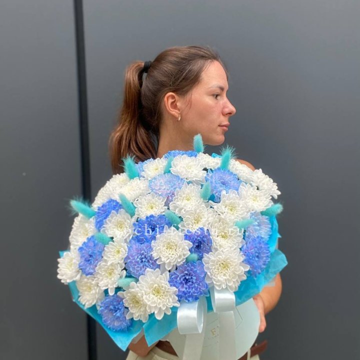  Коробочка  хризантем и лагуруса в Москве