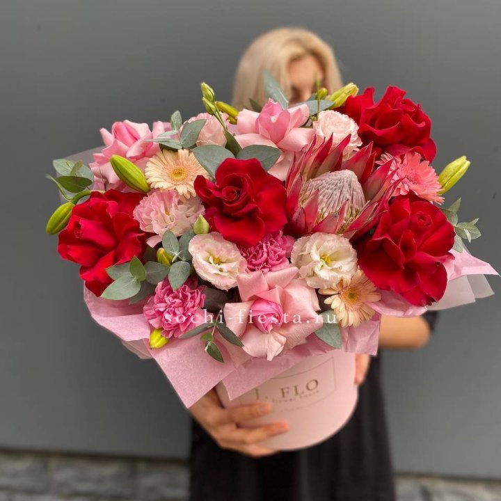 Коробка "Краски солнца" в Москве