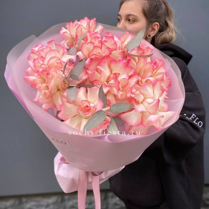 9 французских роз Джумилия в Москве