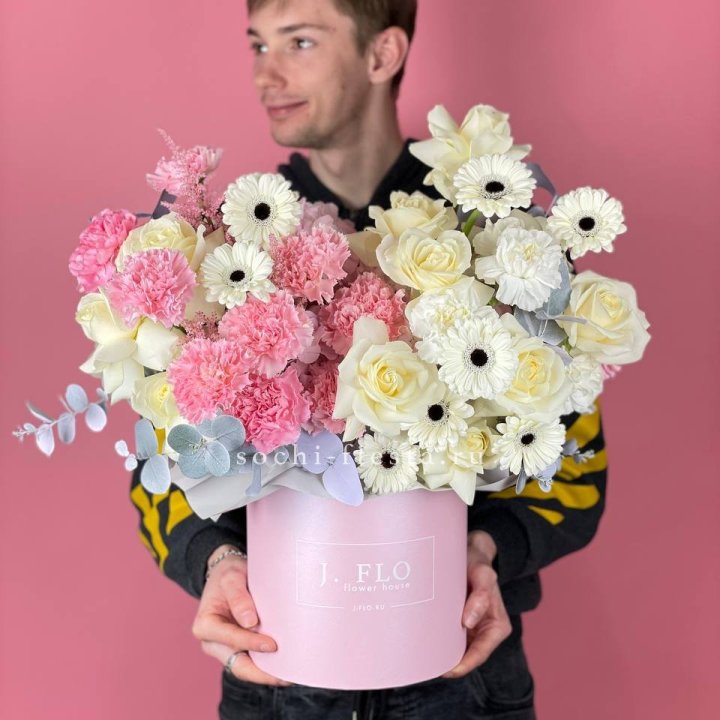 Дизайнерский бокс "Индира" с доставкой в Москве