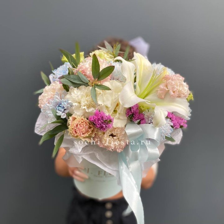 Дизайнерский цилиндр "Лилия" в Москве