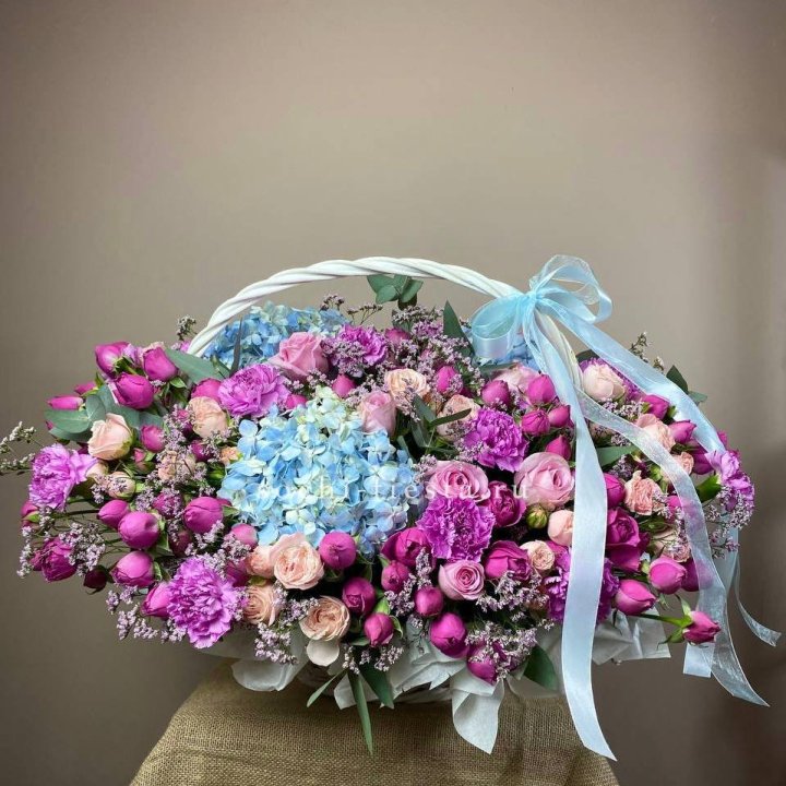 Авторская корзина "Лавандерия" в Москве