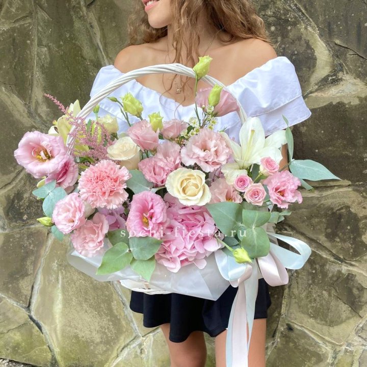 Авторская корзина "Миа" в Москве