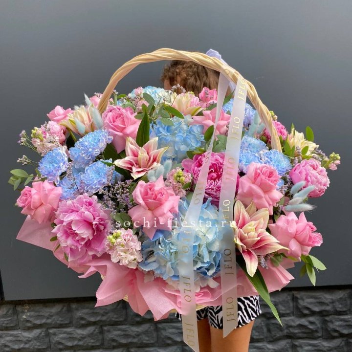 Яркая корзина "Летнее настроение" в Москве