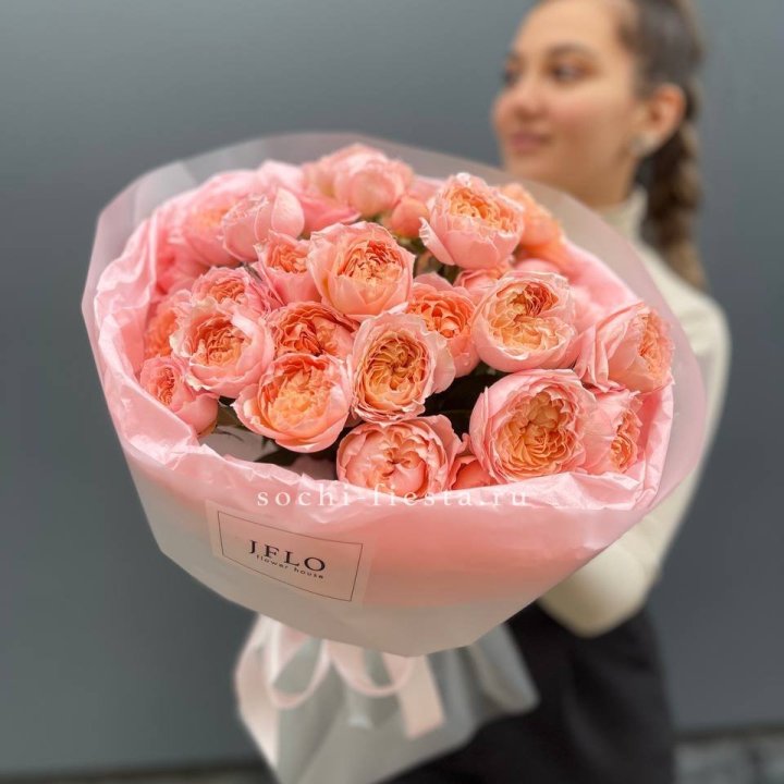 Букет из пионовидных роз Джульетта в Москве
