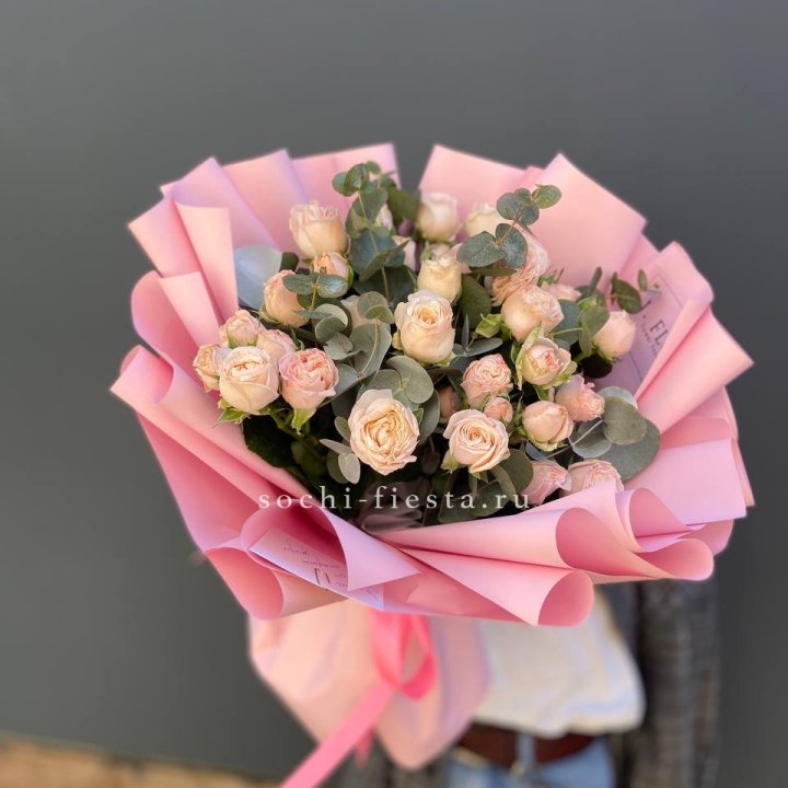 Букет пионовидных роз Cute Love в Москве