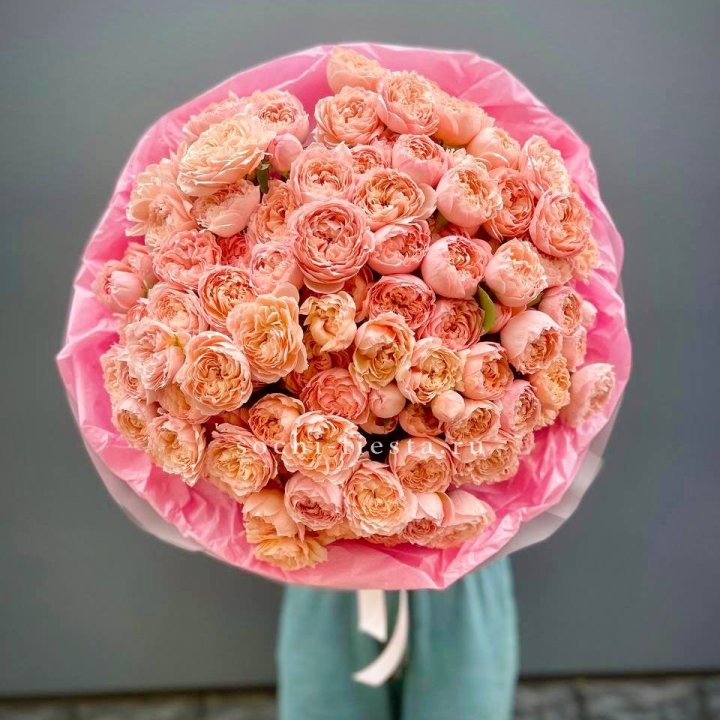 Букет кустовых пионовидных роз Джульетта "Принцесса" в Москве