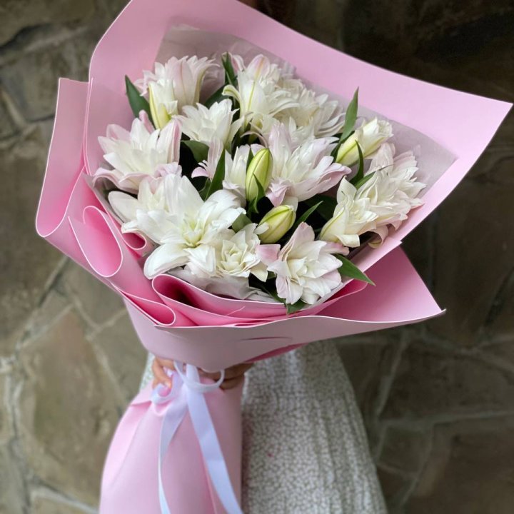 Букет пионовидных лилий №1 в Москве