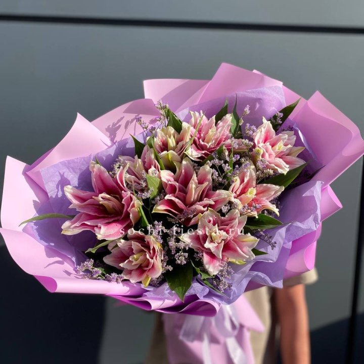 Букет пионовидных лилий №4 в Москве