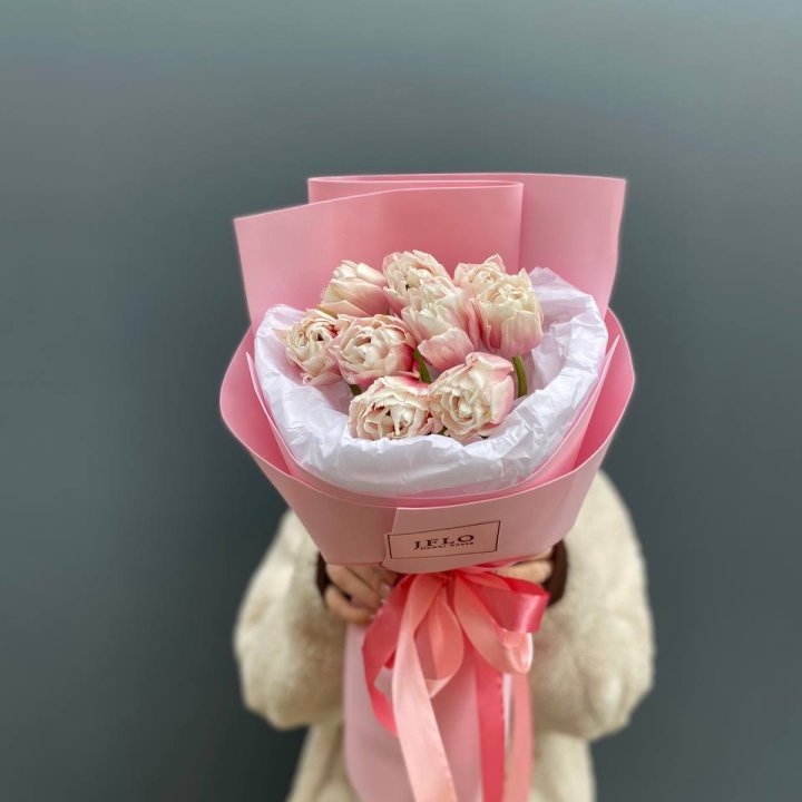 9 нежных тюльпанов в Москве