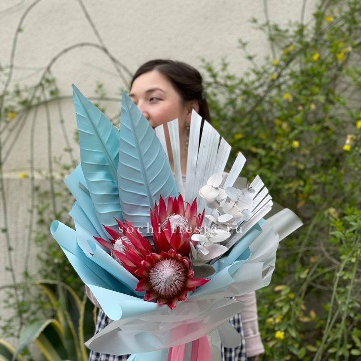 Букет из протеи "Клеопатра-2" в Москве