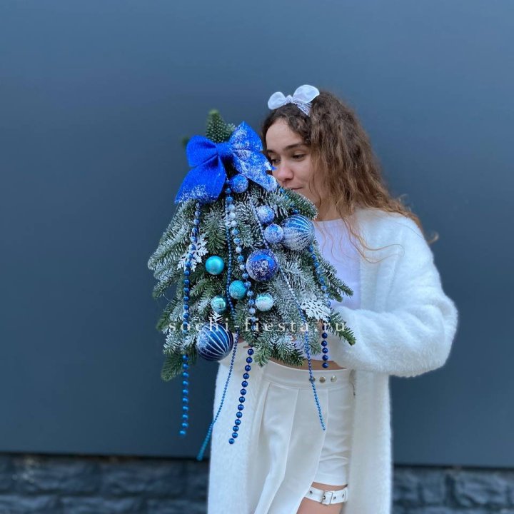 Новогодняя елочка "Блю" в Москве