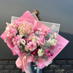 Заказать БУКЕТЫ ИЗ ЦВЕТОВ в Москве с доставкой и по самым низким ценам