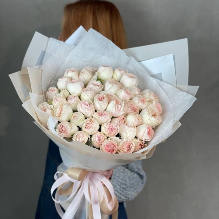 Букет пионовидных роз Пур лав в Москве