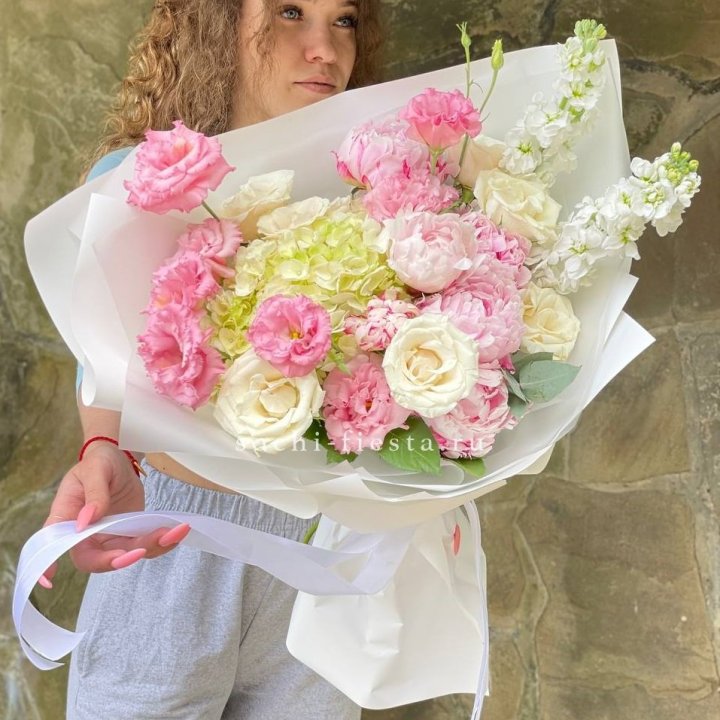 Букет с пионами №3 в Москве