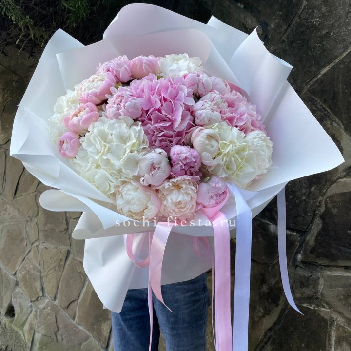 Букет "Пионы и Гортензии" в Москве