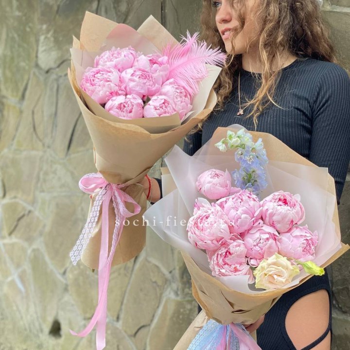 7 зефирных пионов  в Москве