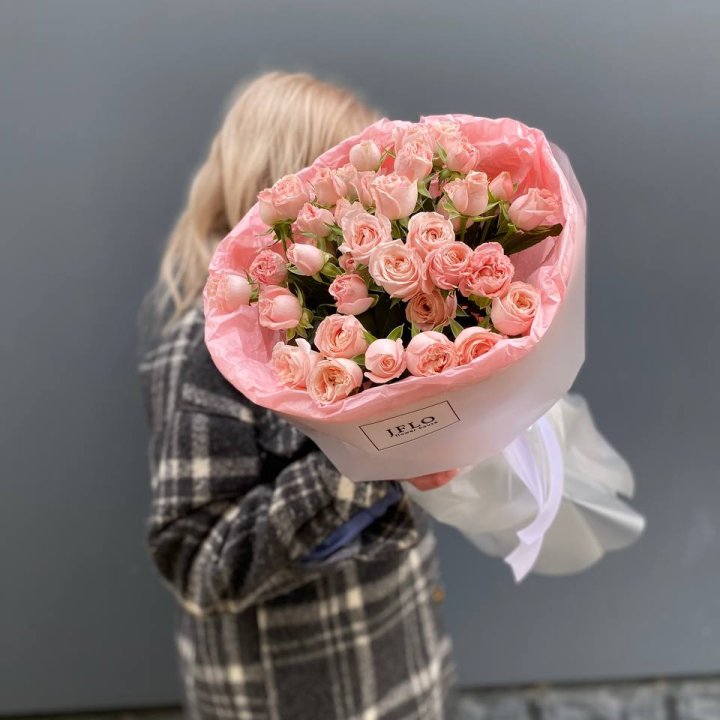 11 роз бомбастик в Москве