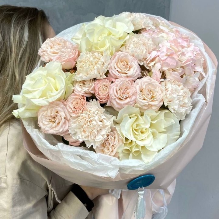 Дизайнерский букет "Джентел" в Москве