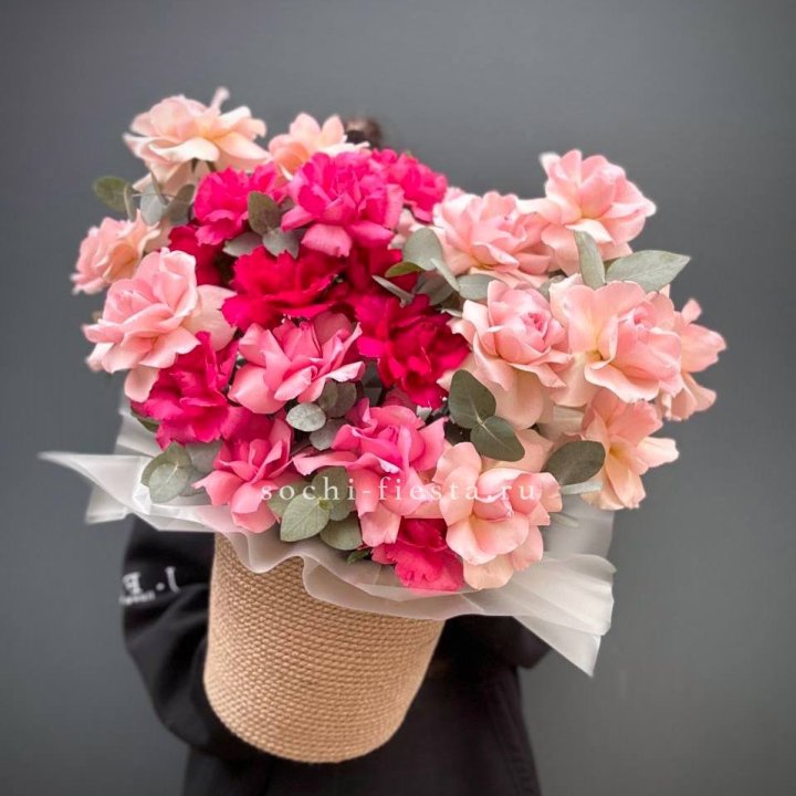 23 Французские розы Микс в боксе в Москве