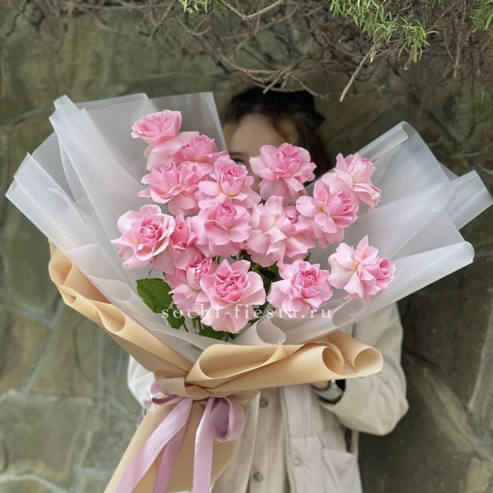 Букет из 15 французских роз Пинк дрим в Москве