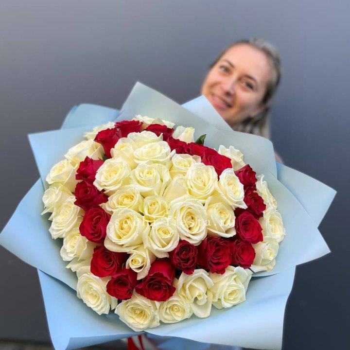 51 роза "Сердце" в Москве