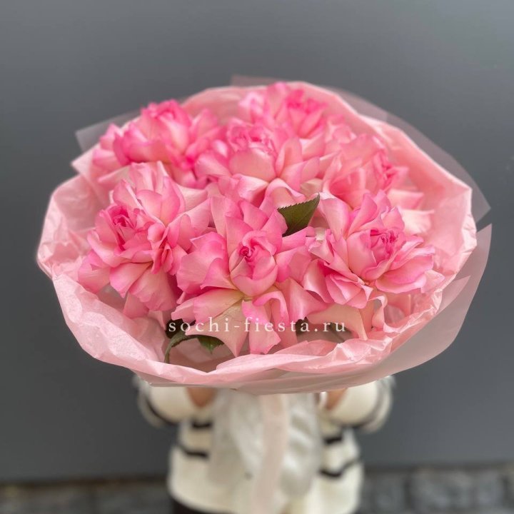 7 Роз Мандала с доставкой в Москве