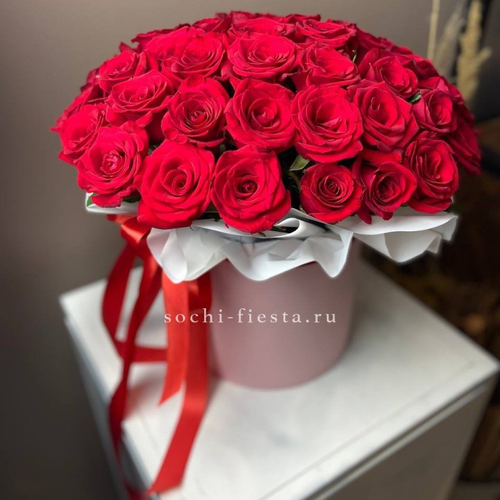 Красные розы 51шт  в коробке в Москве