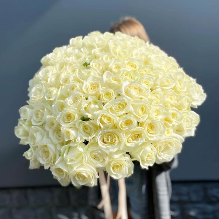 Букет  из 101 белой розы  в Москве