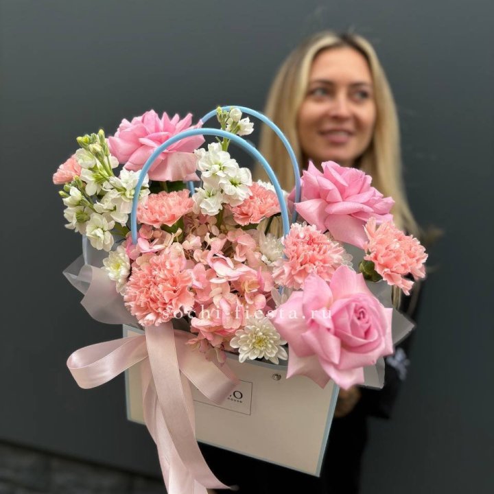 Сумочка "Бал цветов" в Москве